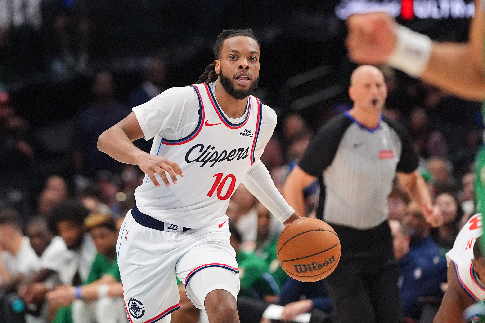 开云官网-NBA：加兰41分快船加时力克独行侠 老鹰黄蜂主场获胜